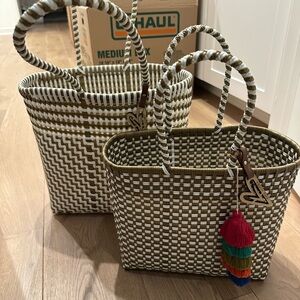Maria Victoria plastic woven totes (2)